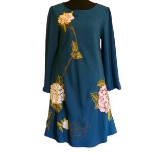 Varun Bahl Anthropologie Enbroidered Long Sleeve 3D Hydrangea Details
